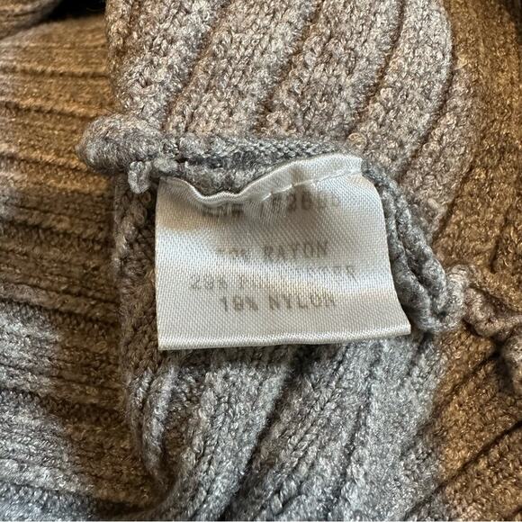 Slate & Willow Grey Knit Turtleneck Sweater Bell Sleeve S - Picture 7 of 7